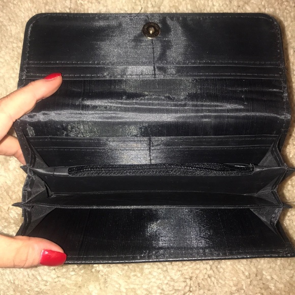 Wallet - Picture 3 of 4